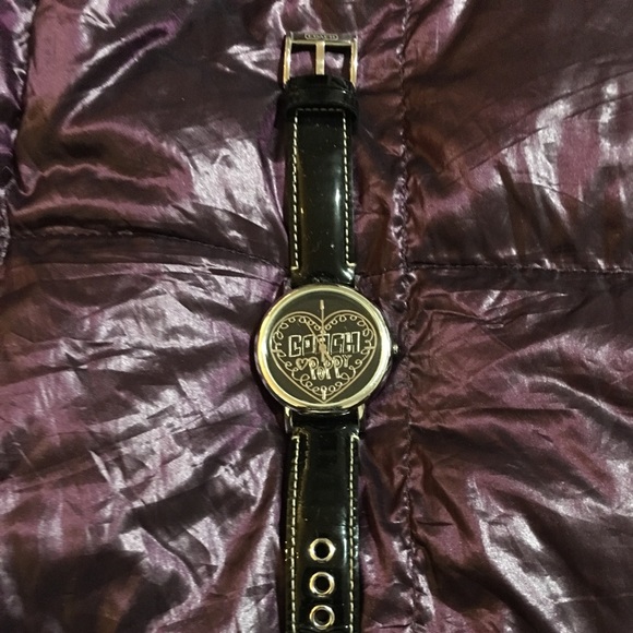 Coach Poppy watch black patent leather excellent c - Picture 1 of 7